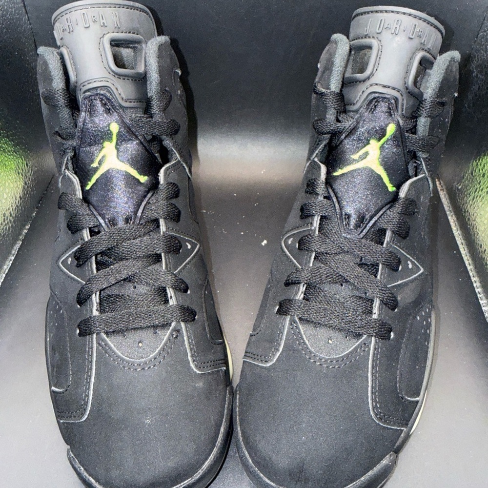Size 5Y (GS) - Jordan 6 Retro Mid Electric Green, 384665-003, Clean, No Box